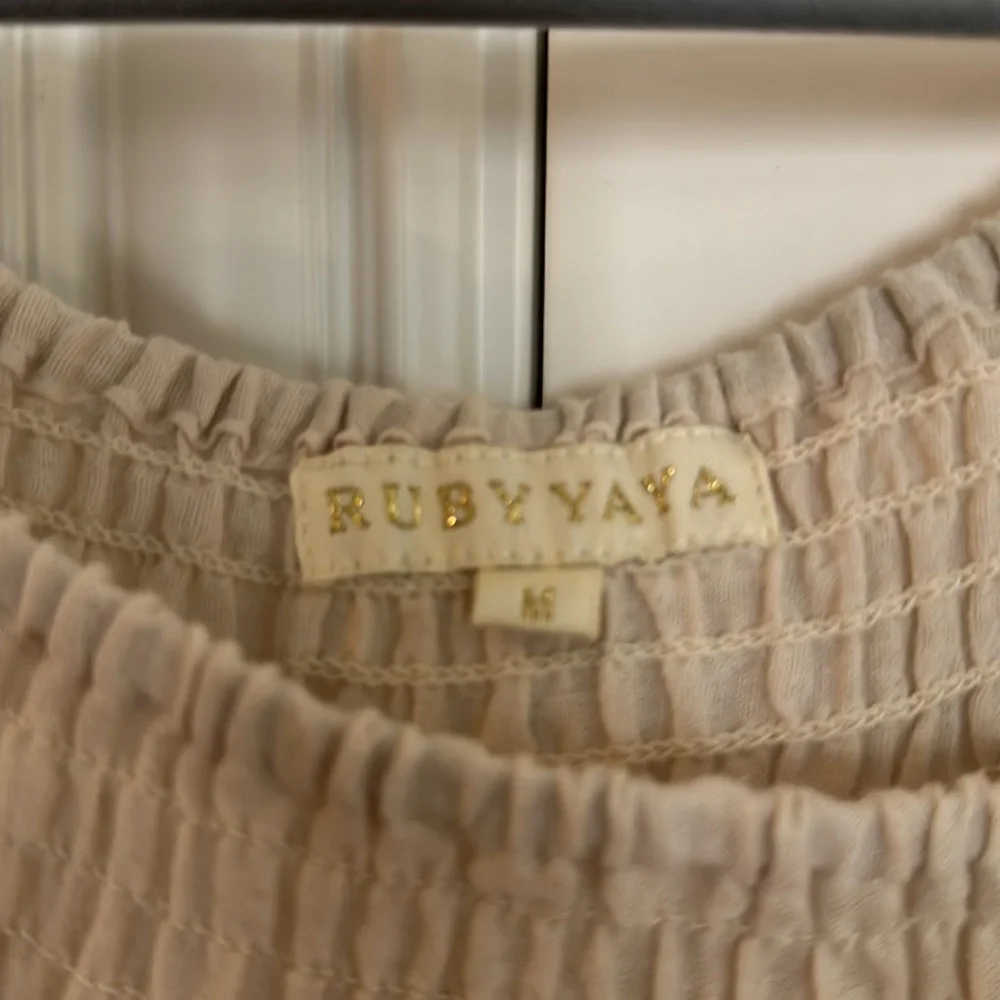 Ladies beige & white Embroidered “Gardenia Top” blouse size medium by Ruby Yaya - Picture 4 of 7